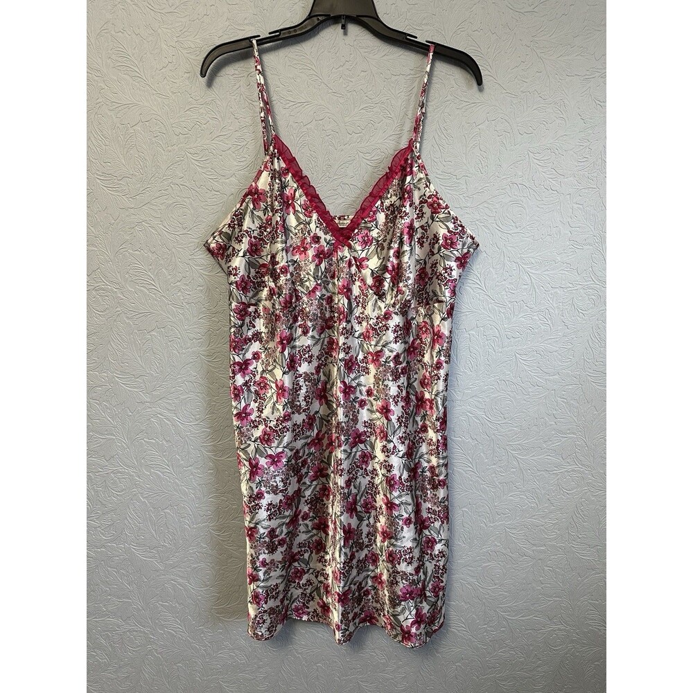 Vtg Adonna Woman Plus Size 1X Satin Chemise G3